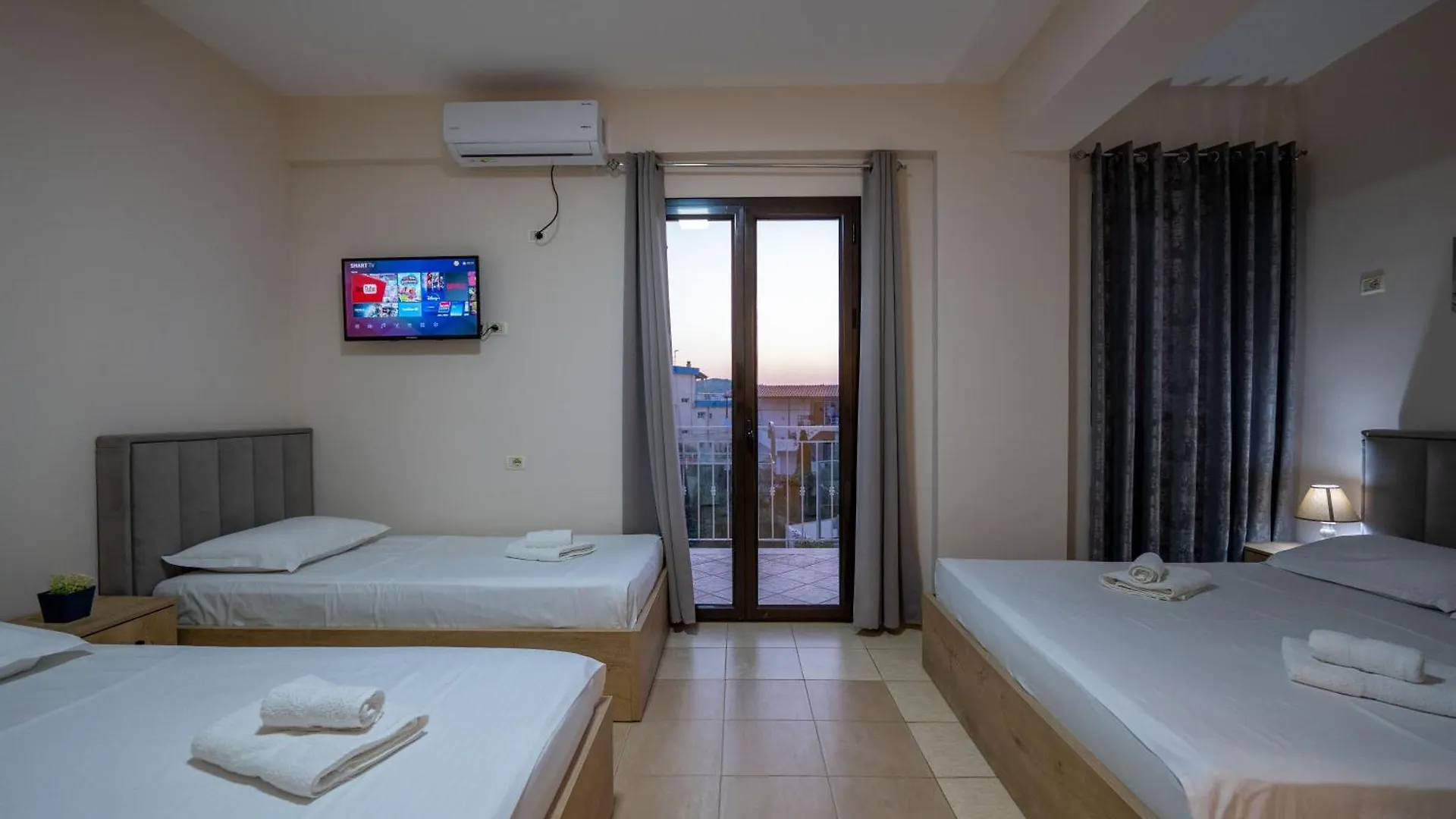 Gasthuis Twins Hotel Ksamil