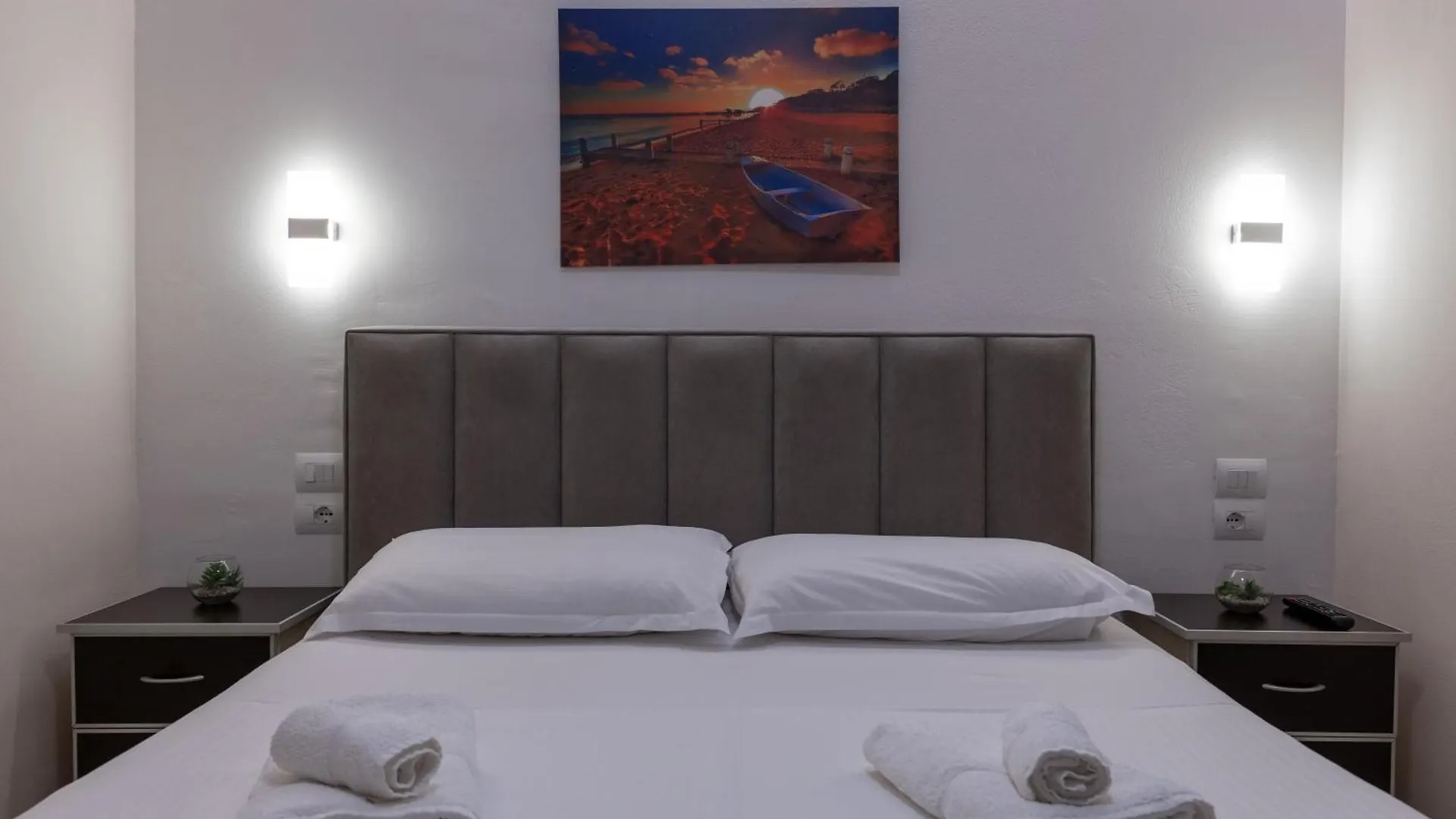 Twins Hotel Ksamil